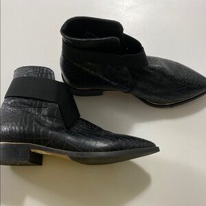 Valentina Black Ankle Booties with Pointed Toe size 8.5